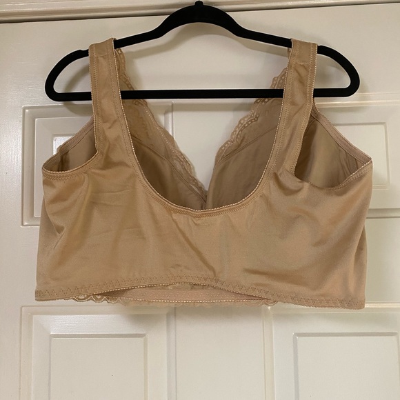 Rhonda Shear Classic Lace Trim Piece n-Up Beige Bra NWOT - Picture 2 of 8